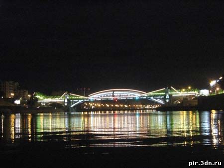 пешеходный мост на Киевской